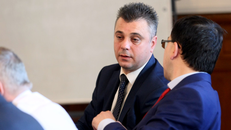 Юлиан Ангелов призова Сидеров да си преговори резултатите от евровота  