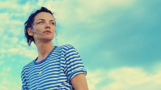 Диляна Попова – морето ѝ отива