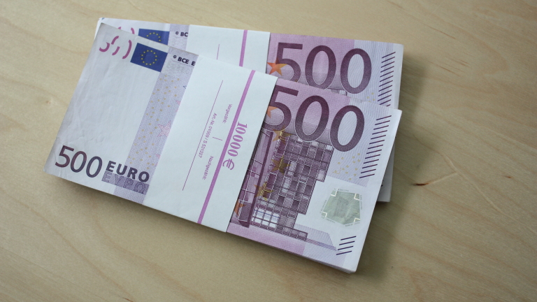 ЕЦБ спира печатането на банкноти от 500 евро
