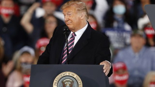 Американският президент Доналд Тръмп предприе нова подигравателна атака срещу Джон