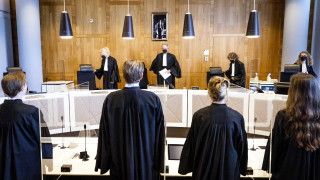 12 годишно момче поиска от съд в Нидерландия да получи
