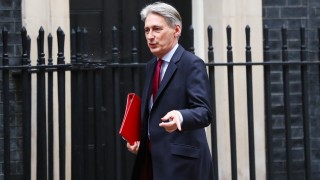 Британският финансов министър нарече Брюксел „враг”