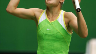 Лусие Шафаржова на полуфинал в Париж