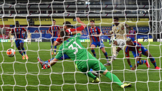 Манчестър Юнайтед измъкна трудна победа като гост на Кристъл Палас