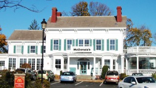 Най-красивият McDonald's ресторант всъщнoст е имение от 19-ти век. Каква е неговата история?