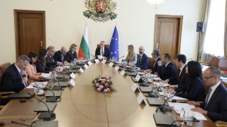 Надявам се примирието между САЩ и Иран да бъде спазено