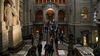 Парламентът на Швейцария одобри закупуването на нови изтребители за около