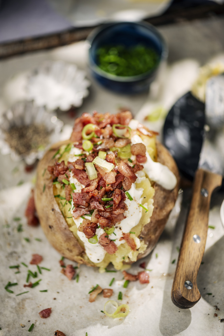 С хрупкав бекон от горната страна