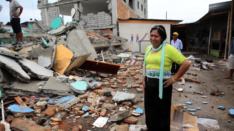 Еквадор вдига данъци заради земетресението