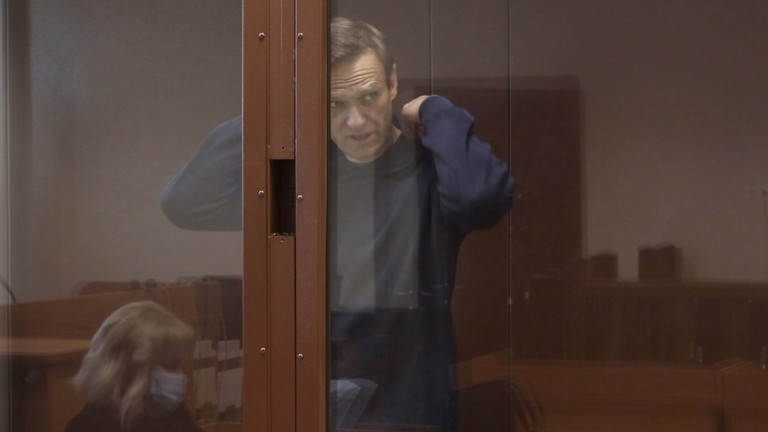 Хвърленият в затвора критик на Кремъл Алексей Навални обяви, че