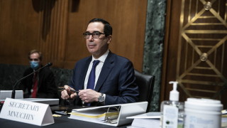 Министърът на финансите на САЩ Стивън Мнучин и председателят на