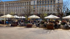 На 1 април заведенията се чудят шега ли е "връщането" на такса "тротоарно право" в София