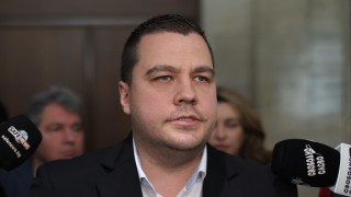 Нека Християн Мицкоски премиерът на Република Северна Македония б р