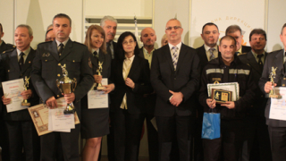 С доброволци МВР компенсира липсата на пожарникари