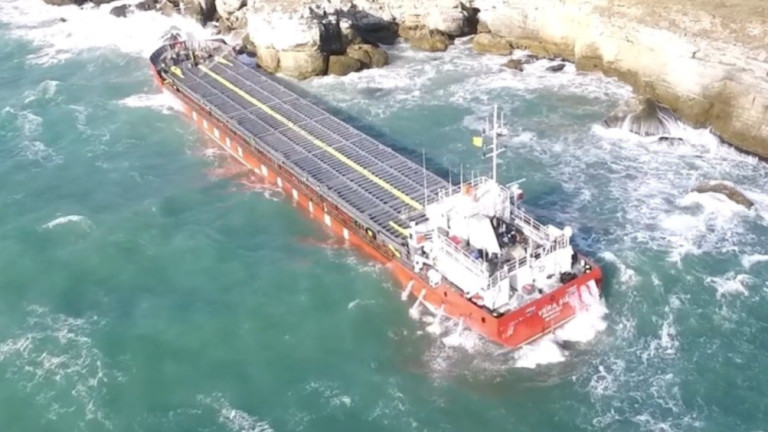 Турският собственик мотал, за да потъне Vera Su и да вземе застраховката