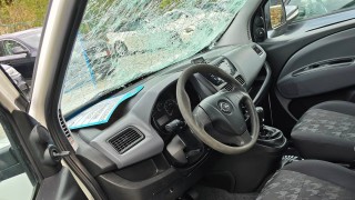 15 минутна силна буря с падащи от небето едри късове лед