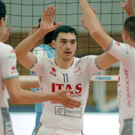 Българският Тренто на победа от финал