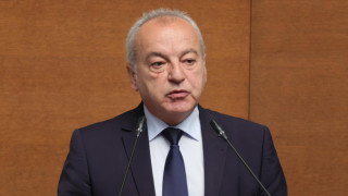 Министерството на финансите пласира дълг на международните пазари в размер