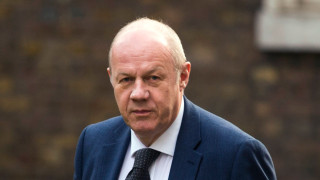 Британският вицепремиер Деймиън Грийн хвърли оставка предаде Sky News Оттеглянето му