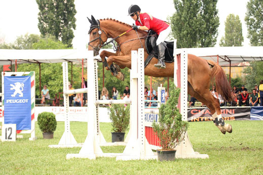 Катя Дунева - с поредно участие на конен турнир