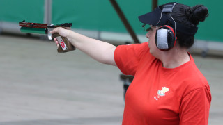 Женският ни отбор по стрелба остана на косъм от медал във Вроцлав