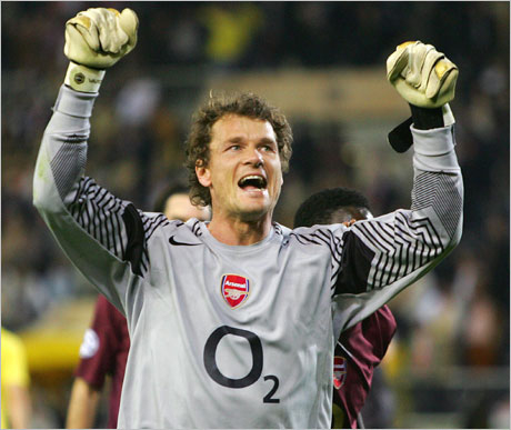 Леман смята да играе и след Евро 2008