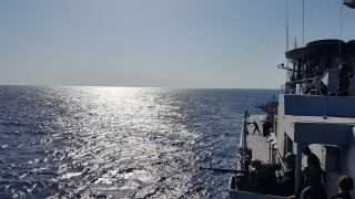 Екипажът на фрегатата Дръзки се включва последователно в две национални