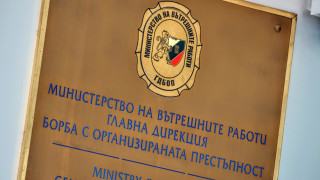 като на 135 полета е летял самостоятелно От тези 227