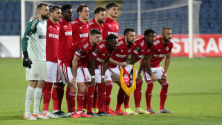 Европейската футболна централа УЕФА е санкционирала девет клуба за нарушаване