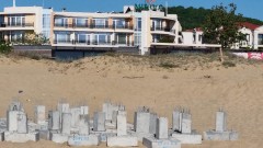 АКФ се жалва на двама министри за незаконния строеж на плаж "Смокиня"