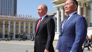 Държавните глави на Русия и Монголия Владимир Путин и