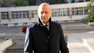 Кметът на Пловдив Костадин Димитров предложи всички ученици да се