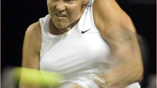 Дейвънпорт задмина Селеш по титли