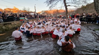 Днес православната църква празнува Богоявление Йордановден един от най древните