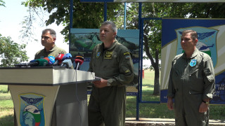 10 пъти по малко са часовете за нальот на българските военни