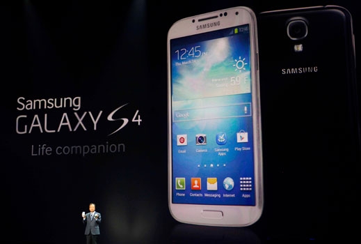 Samsung се "оплаква" от многото поръчки на новия Galaxy S4