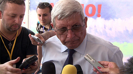 МО готви съкращения през 2012-та