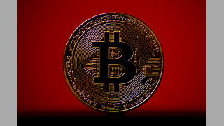 Bitcoin се срина с нови 14 процента във вторник достигайки