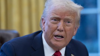 Президентът на САЩ Доналд Тръмп отмени достъпа до класифицирана информация