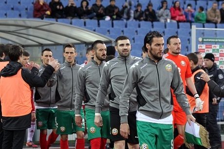 България остава 72-ра футболна сила в света