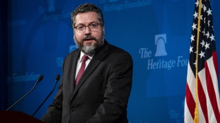 Министърът на външните работи на Бразилия Ернесто Араужо отрече че