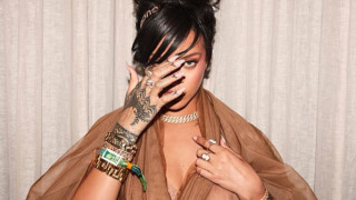 Очевидно музикалната сцена не е достатъчно голяма за да задоволи