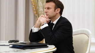 Френският президент Еманюел Макрон отложи отдавна планираното посещение в Киев
