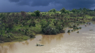Спасителите се затрудняват да достигнат части от Мадагаскар опустошени от
