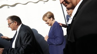 Германският канцлер Ангела Меркел иска да засили икономическия натиск върху