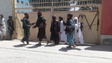  Талибаните започнаха с изтезания на предали се пленници, има боеве на 11 км от Кабул 