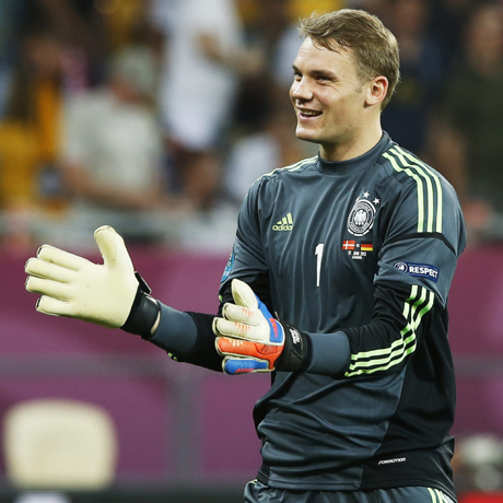 Ман Сити готви умопомрачителна оферта за Нойер