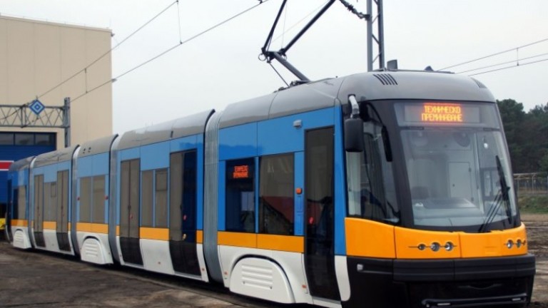 13 нови трамвая пристигат в София до края на октомври.