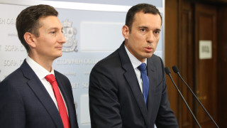 Парите на София засега остават в Общинска банка заради предложение