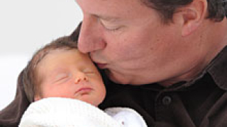 Британският премиер излиза отпуск по бащинство